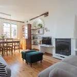 Emily's House - Authentic By Rent *
