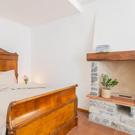 Emily's House - Authentic By Rent Apartment
