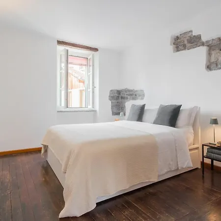 Emily's House - Authentic By Rent شقة