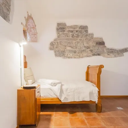דירה Emilys Holiday House By Rent All Como
