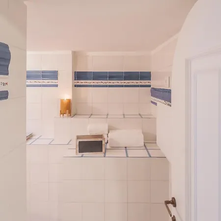 Emily's House - Authentic By Rent شقة