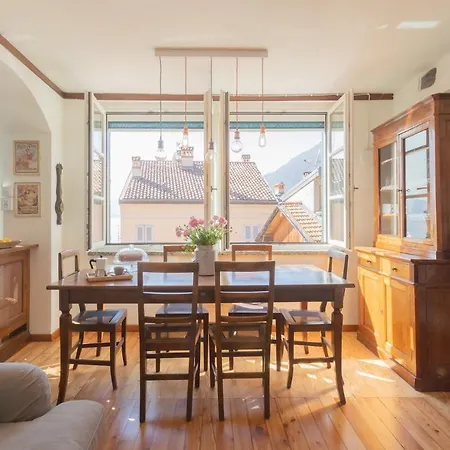 Emily's House - Authentic By Rent Lägenhet