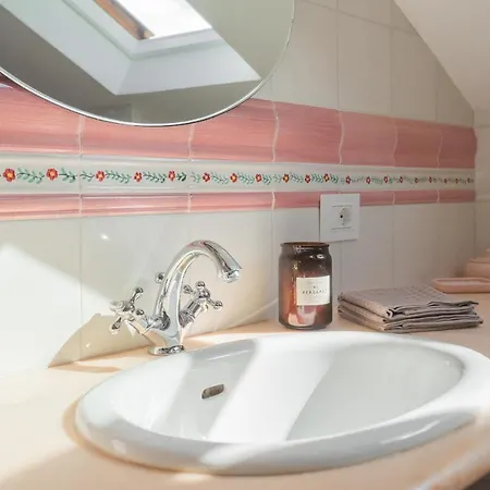 דירה Emilys Holiday House By Rent All Como