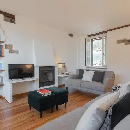 Emily's House - Authentic By Rent شقة *