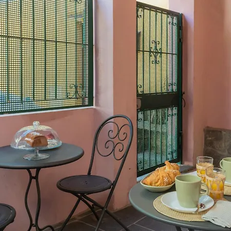 דירה Emilys Holiday House By Rent All Como