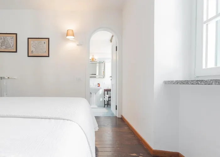 Emily's House - Authentic By Rent