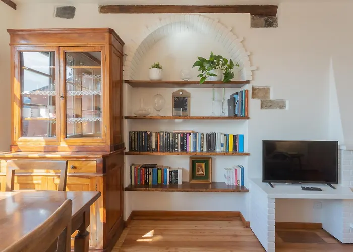 Emily's House - Authentic By Rent Apartment