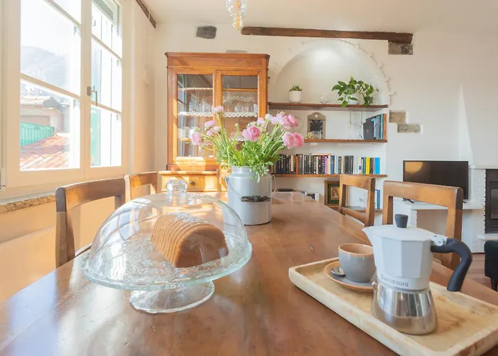 Emily's House - Authentic By Rent Apartment Torno