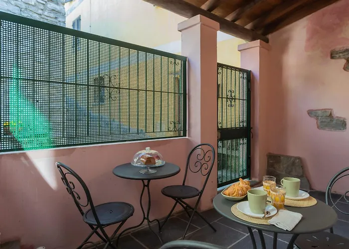 Emily's House - Authentic By Rent * Torno