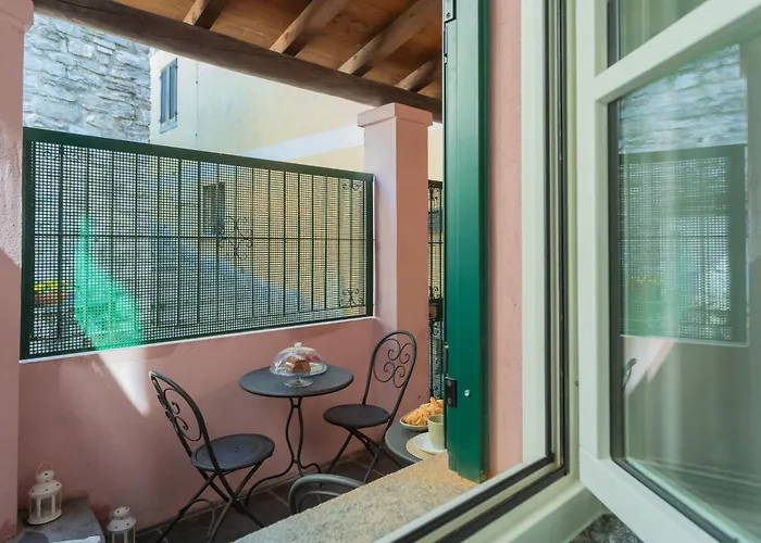 Emily's House - Authentic By Rent Apartment Torno