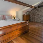 Emily's House - Authentic By Rent Apartment Torno